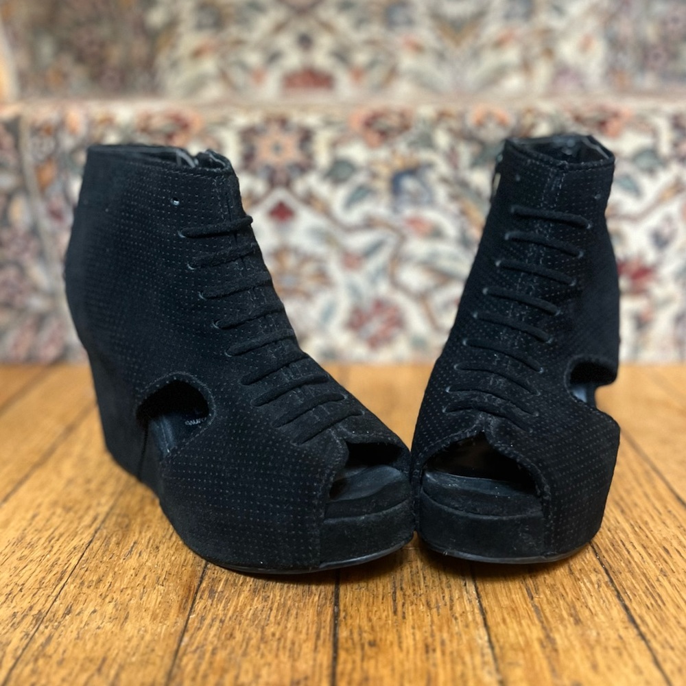 Jeffrey Campbell Mary Rocks Wedge Booties in Black l Size 8.5